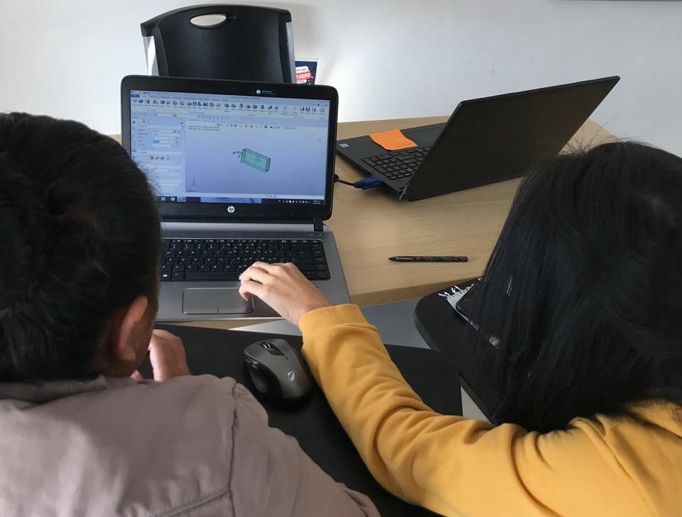 Students are using ZW3D to do exercises Students are using ZW3D to do exercises